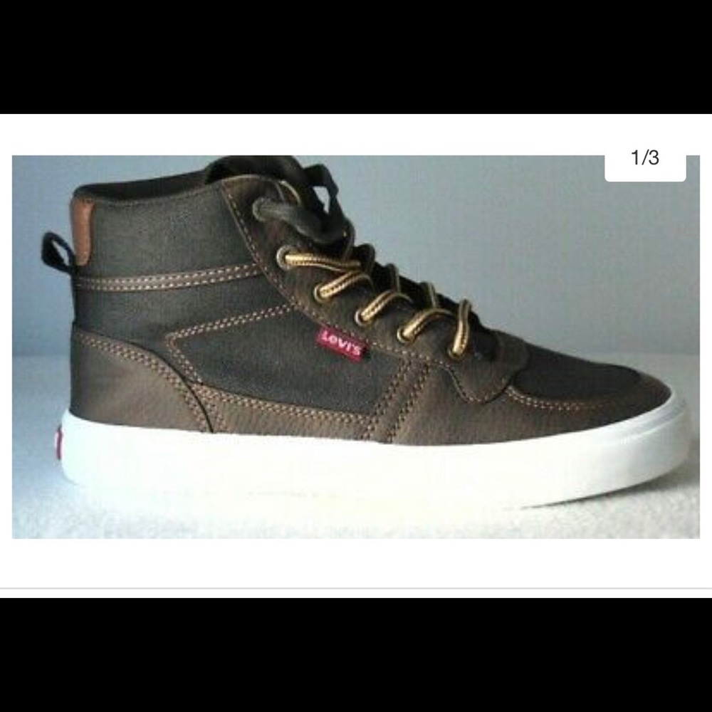 NIB Levi high top sneakers